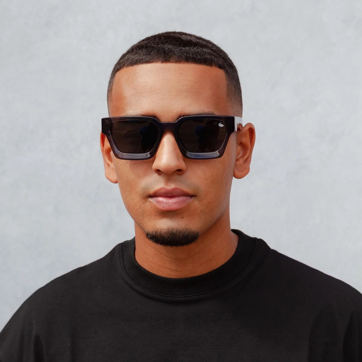 Larsson Smoke - Image 5